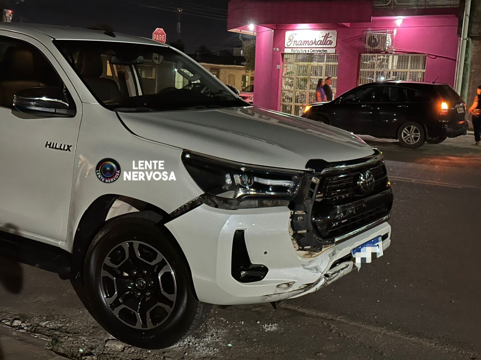 Urgente Motorista De Caminhonete Invade Preferencial E Causa