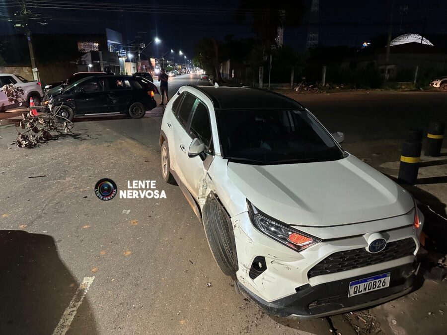 Motorista invade preferencial e causa gravíssimo acidente na capital