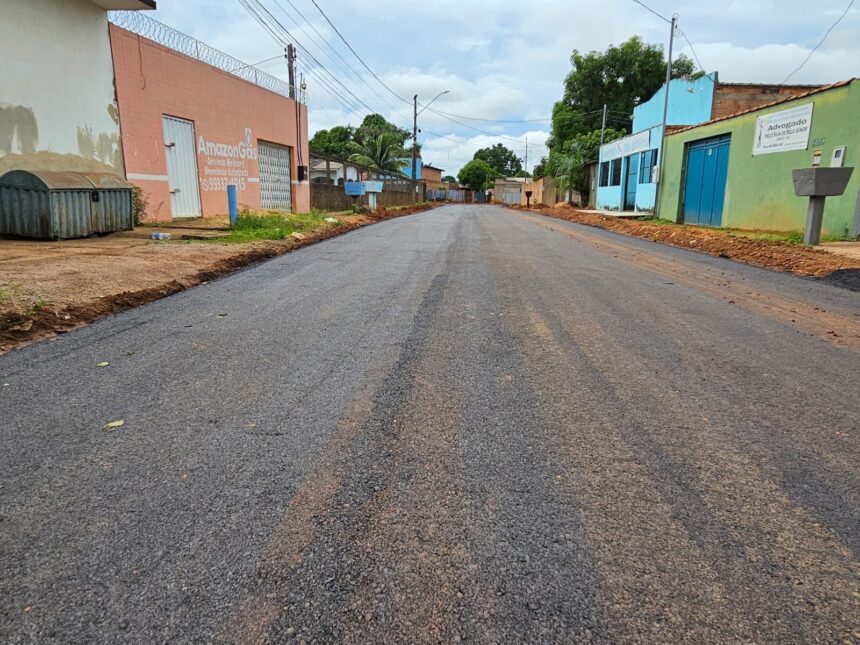 Pavimenta O Das Primeiras Ruas Do Bairro Pantanal Conclu Da