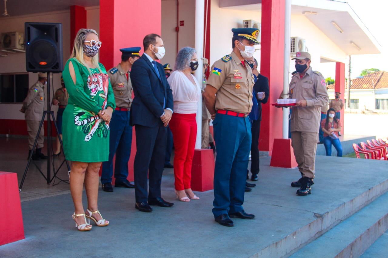 Vereadora Márcia Socorristas Animais participa de solenidade de passagem de comando do primeiro Grupamento de Bombeiros Militar Vereadora Márcia Socorristas Animais participa de solenidade de passagem de comando do primeiro Grupamento de Bombeiros Militar
