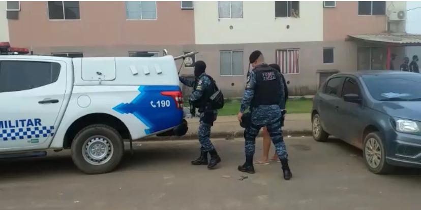 Polícia Civil e Militar deflagram operação e prendem membros de facção no Orgulho do Madeira Polícia Civil e Militar deflagram operação e prendem membros de facção no Orgulho do Madeira