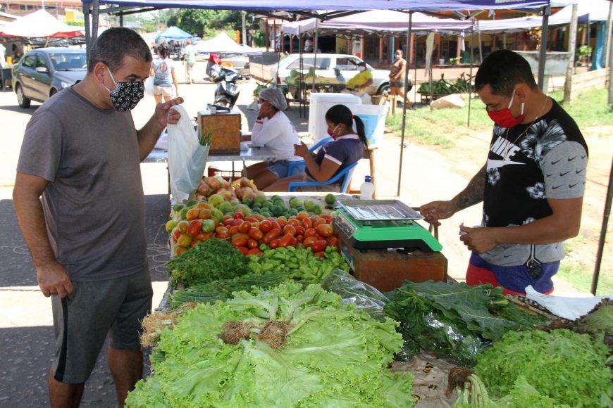 Produtores rurais realizam entrega de produtos alimentícios ao Programa de Aquisição de Alimentos Federal Produtores rurais realizam entrega de produtos alimentícios ao Programa de Aquisição de Alimentos Federal