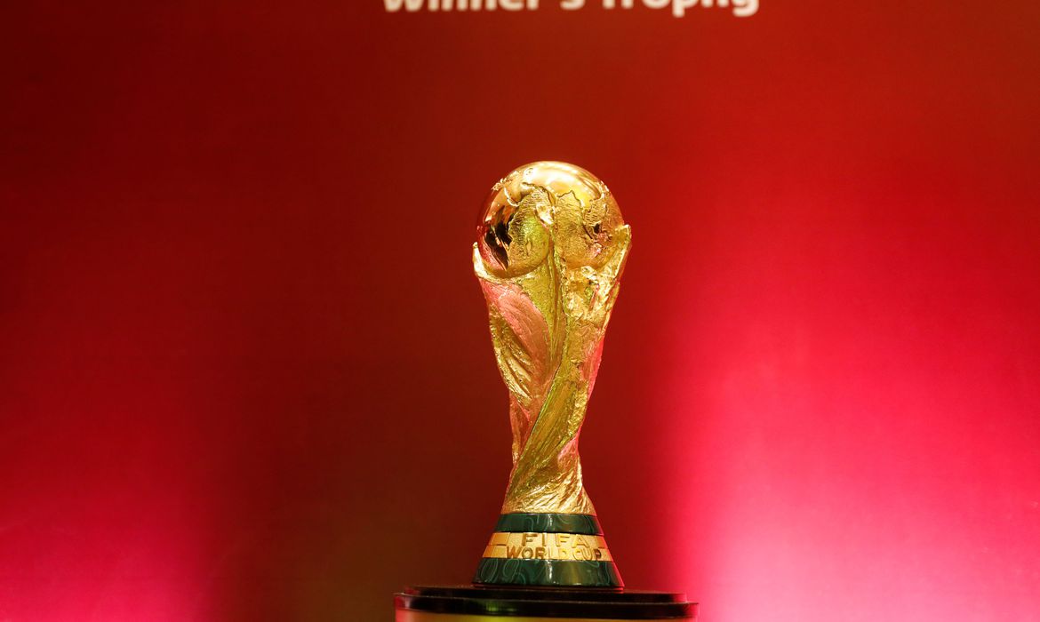 Fifa realizará estudo sobre viabilidade de Copa do Mundo a cada 2 anos Fifa realizará estudo sobre viabilidade de Copa do Mundo a cada 2 anos
