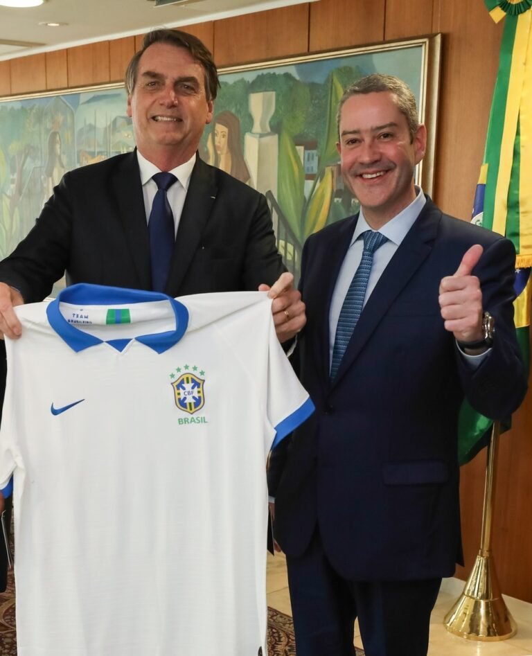 Bolsonaro reforça apoio à Copa América em reunião da Conmebol recusada por capitães