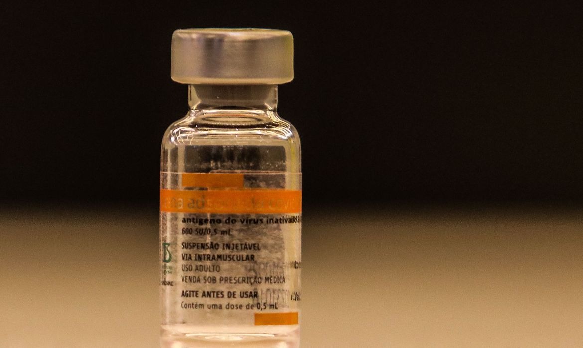 Coronavac é segura e estimula anticorpos em crianças e adolescentes Coronavac é segura e estimula anticorpos em crianças e adolescentes