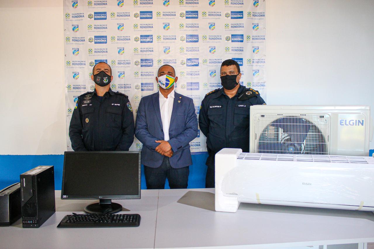 5º Batalhão recebe equipamentos através de emenda do Deputado CB Jhony Paixão 5º Batalhão recebe equipamentos através de emenda do Deputado CB Jhony Paixão