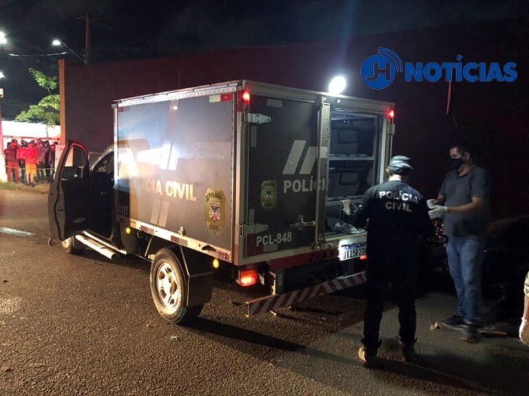 Apenado morre em capotamento de carro após colisão com motoboy