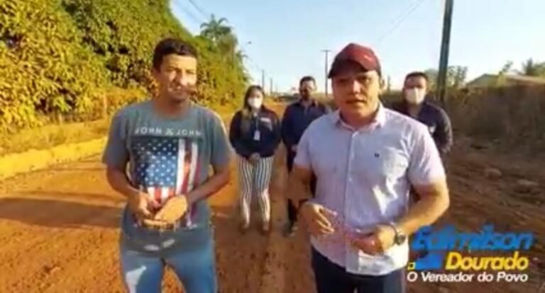 Rua Humaitá é encascalhada após solicitação do vereador Edimilson Dourado