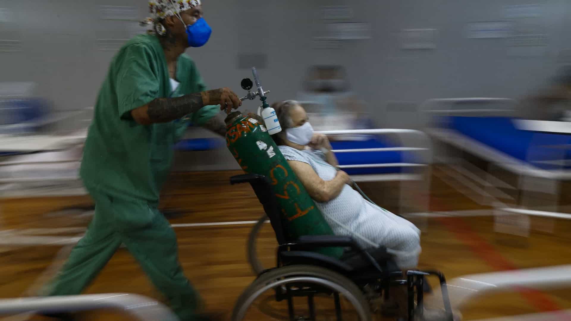 Covid-19: média de mortes no país atinge menor nível desde fevereiro Covid-19: média de mortes no país atinge menor nível desde fevereiro