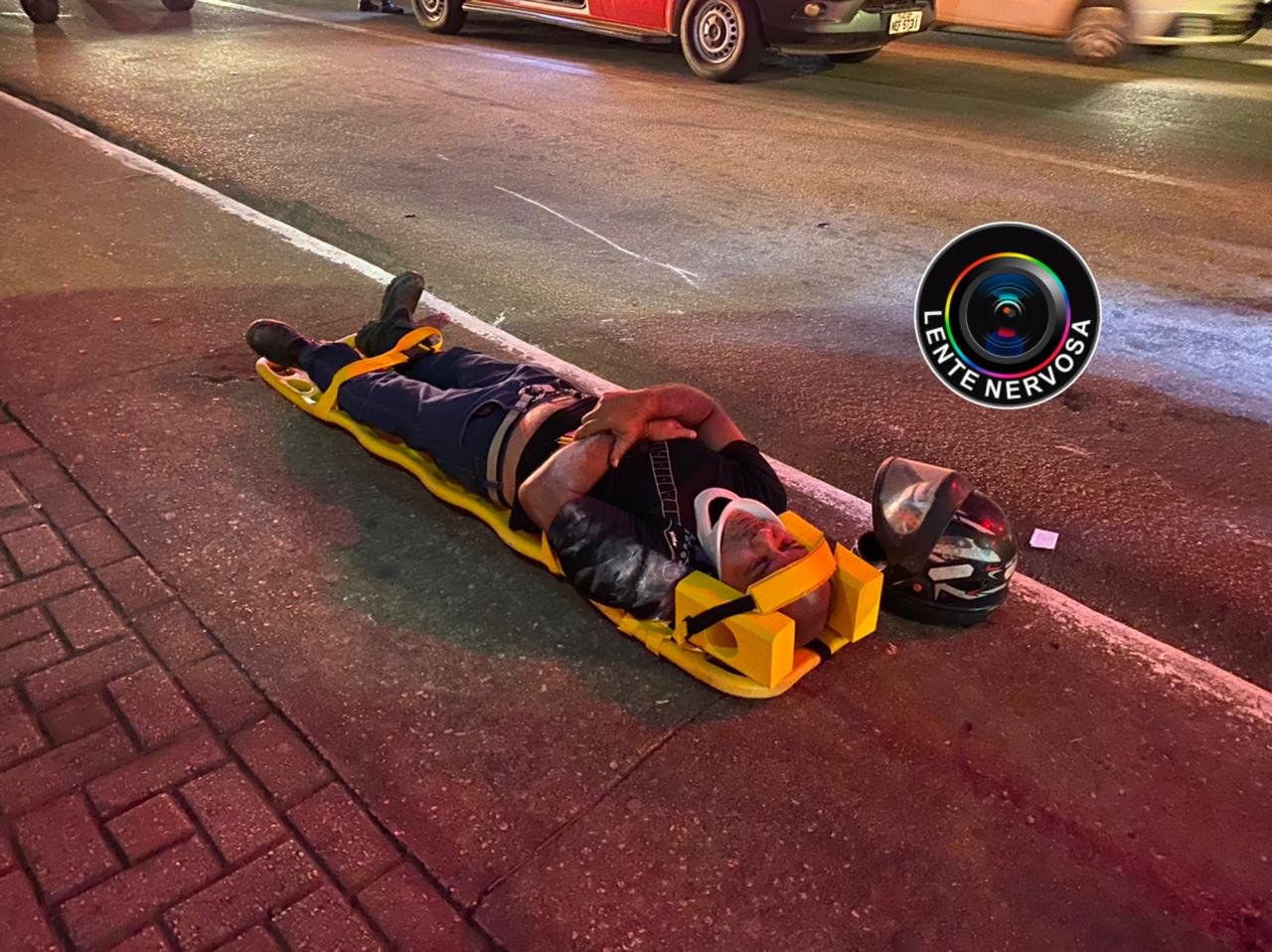 Motociclista atropela pedestre que atravessou fora da faixa no centro da capital