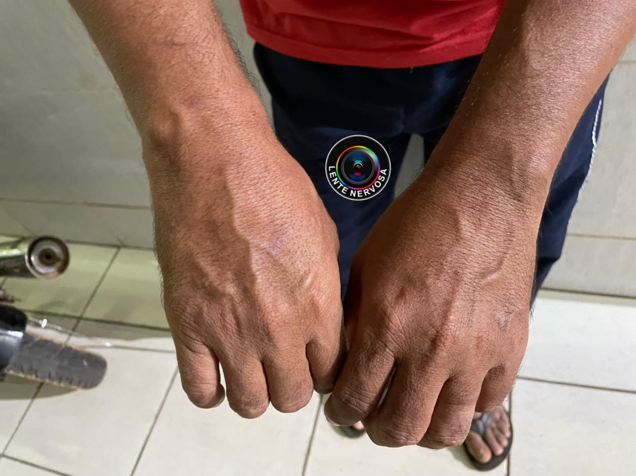 IDENTIFICADOS – Motorista de aplicativo é amarrado após roubo e criminosos são presos; um foi baleado IDENTIFICADOS – Motorista de aplicativo é amarrado após roubo e criminosos são presos; um foi baleado
