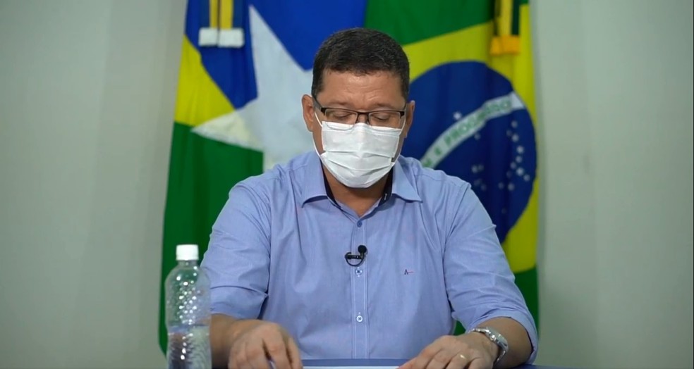 JOGANDO NO VENTILADOR – Daniel Pereira entregou governo de RO devendo R$ 430 milhões, diz Marcos Rocha JOGANDO NO VENTILADOR – Daniel Pereira entregou governo de RO devendo R$ 430 milhões, diz Marcos Rocha