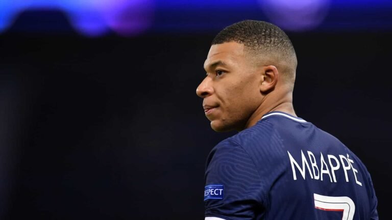 Últimas Notícias 5 PSG aceita oferta, e Mbappé deve ser anunciado pelo Real na sexta, diz jornal