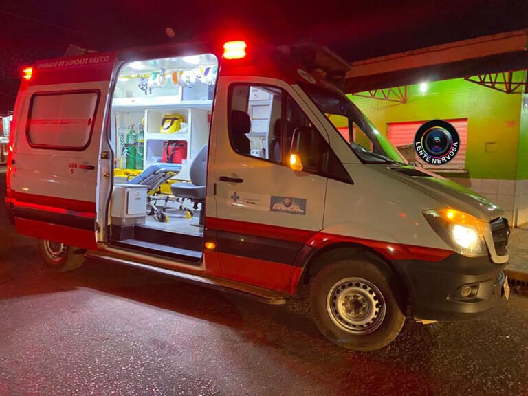 Motoqueiro embriagado e inabilitado invade preferencial e causa acidente