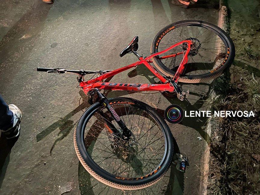 Ciclista que fugia de cachorro é atropelado por carro e sofre graves ferimentos – FOTOS E VÍDEO