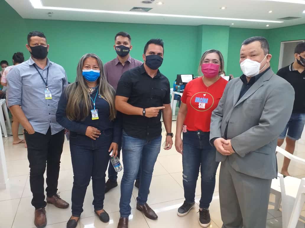 Vereador Edimilson Dourado acompanha vacinação no Porto Velho Shopping Vereador Edimilson Dourado acompanha vacinação no Porto Velho Shopping