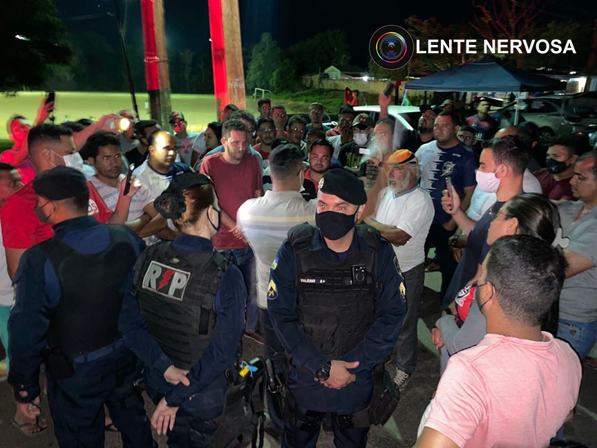 Representante do Governo negocia com manifestantes e Estrada do Belmont é desbloqueada Representante do Governo negocia com manifestantes e Estrada do Belmont é desbloqueada