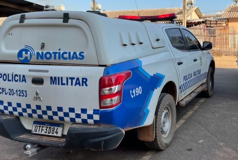 Homens vestidos de gari pedem água e anunciam roubo trancando vítima no banheiro