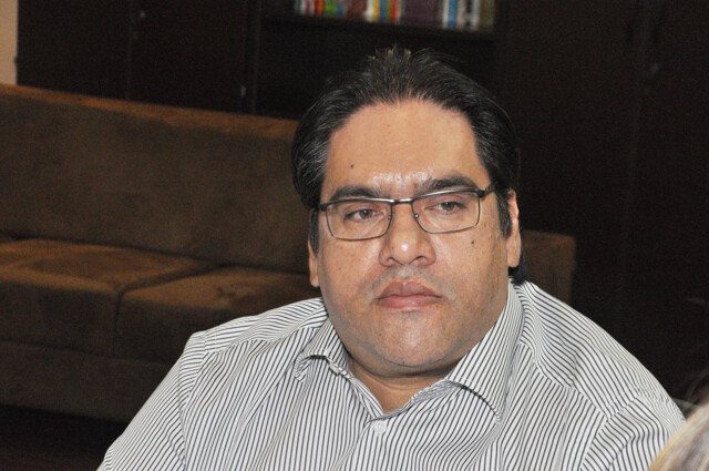 Ex-secretário é condenado a devolver R$ 484 mil por compra superfaturada de televisores LED