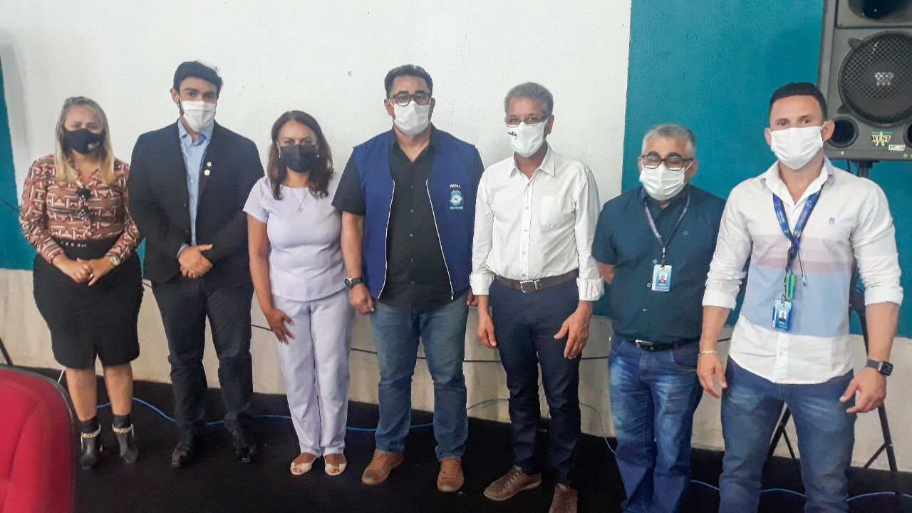 Para frisar importância da água, vereadora Márcia Socorristas Animais participa de evento realizado na Funasa Para frisar importância da água, vereadora Márcia Socorristas Animais participa de evento realizado na Funasa