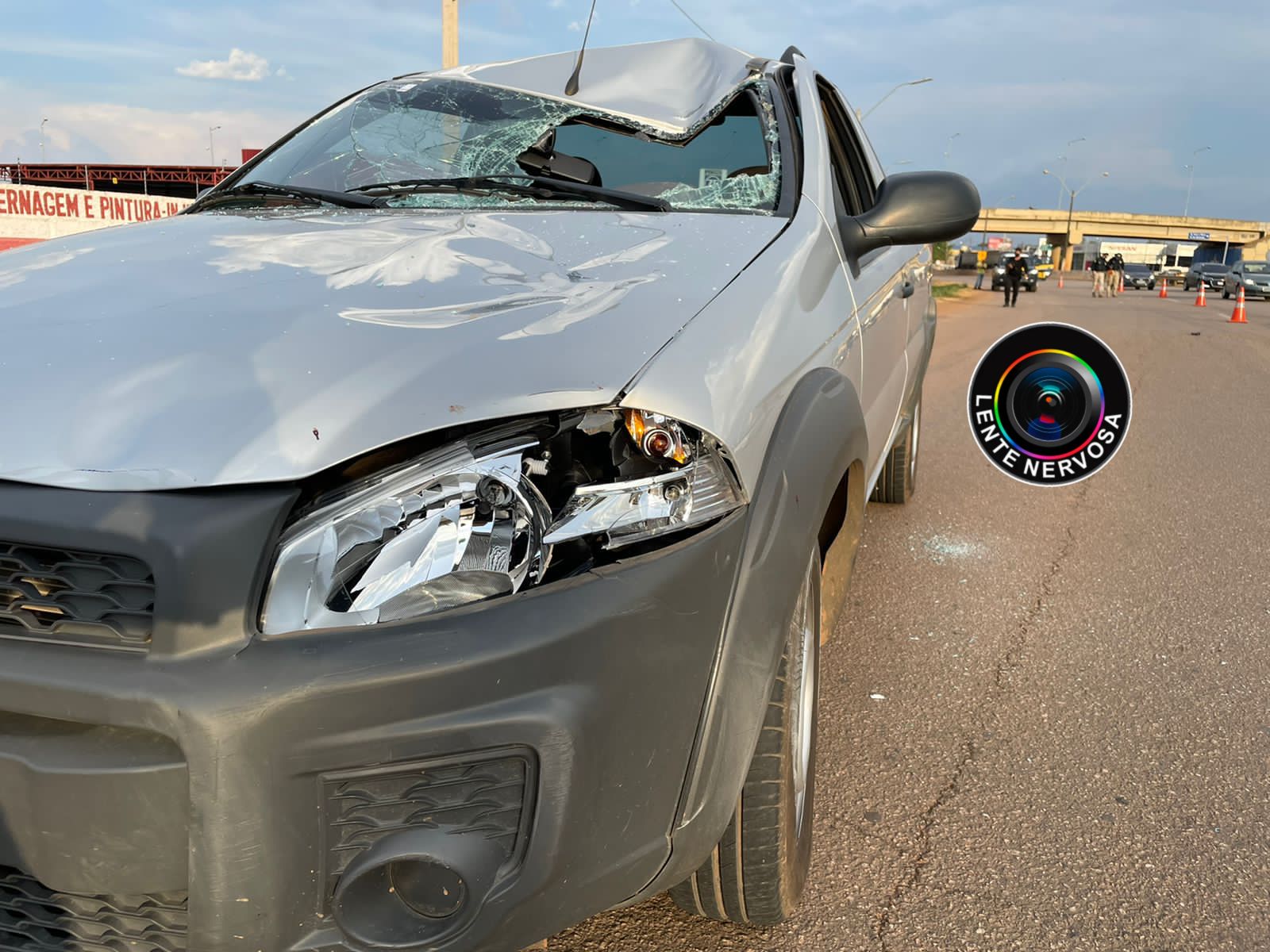URGENTE – Pedestre é violentamente atropelado na BR-364 próximo ao antigo Trevo do Roque URGENTE – Pedestre é violentamente atropelado na BR-364 próximo ao antigo Trevo do Roque