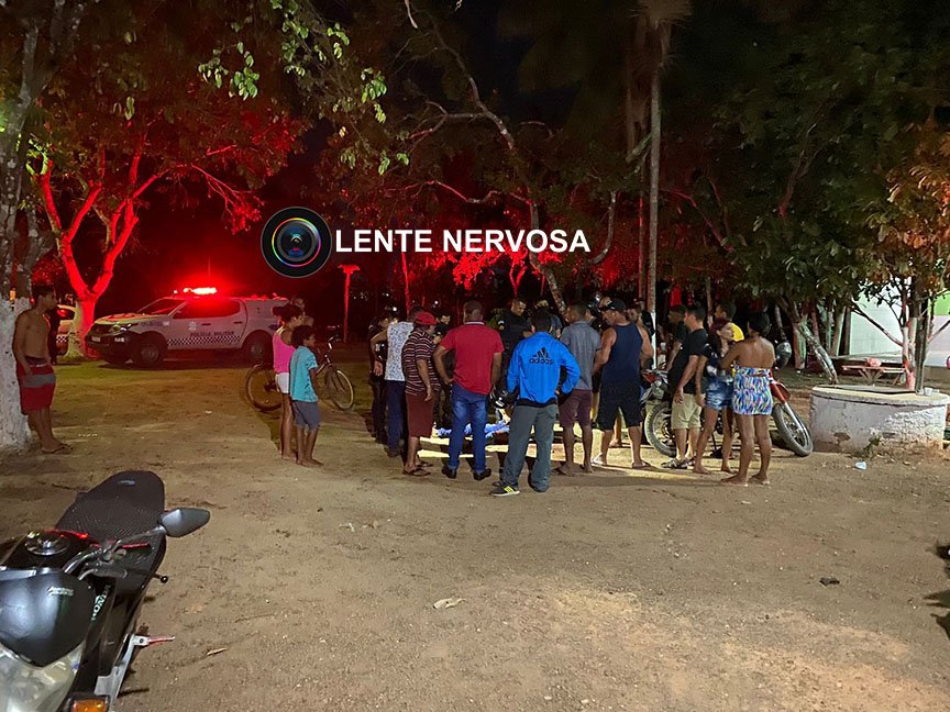Policial militar é esfaqueado e assaltante baleado durante tentativa de roubo em bar