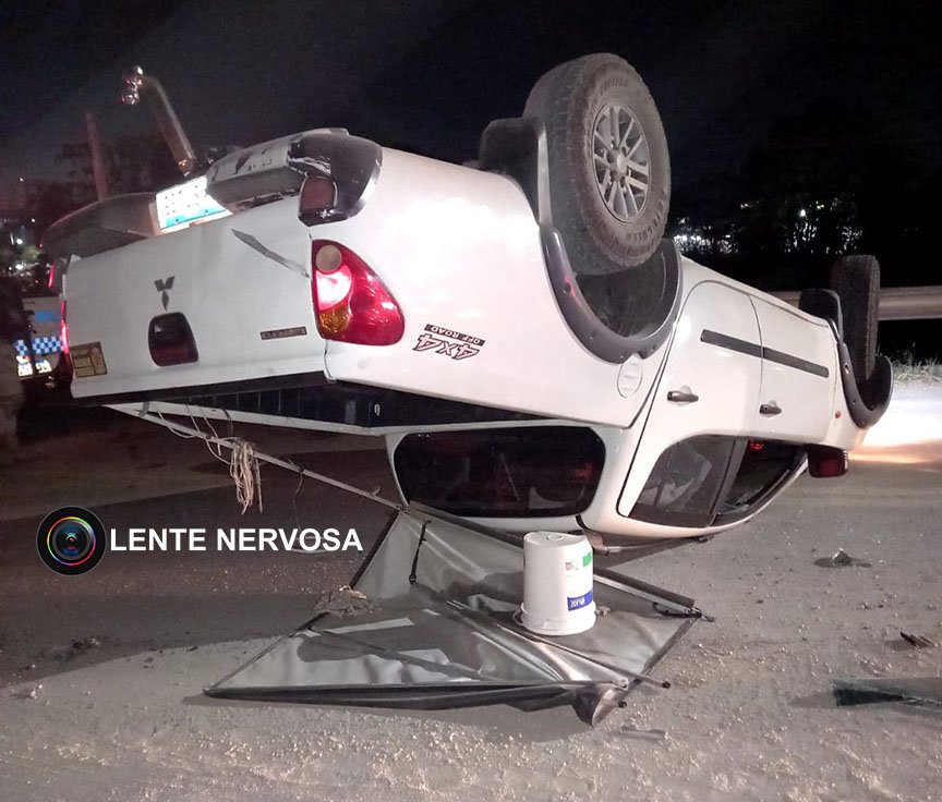 Polícia divulga fotos de tio e sobrinho que roubaram caminhonete com barco e capotaram na ponte sobre o Rio Madeira