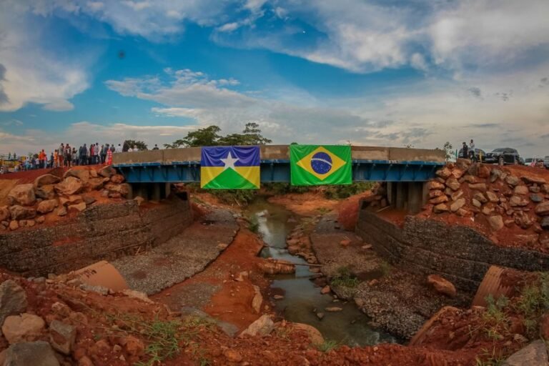 Últimas Notícias 7 Governo de Rondônia garante segurança no tráfego com nova ponte de concreto entre Jaru e Governador Jorge Teixeira