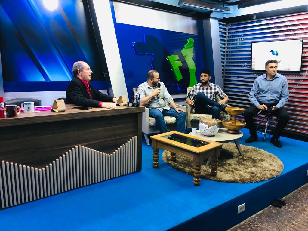 Presidente Alex Redano concede entrevistas em Pimenta Bueno