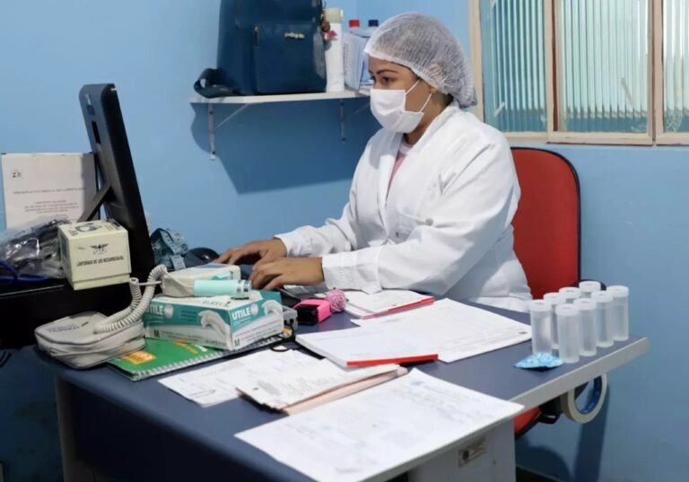 ESPECIALISTAS – Comunidade falta à consultas agendadas e médicos da prefeitura ficam sem ter o que fazer