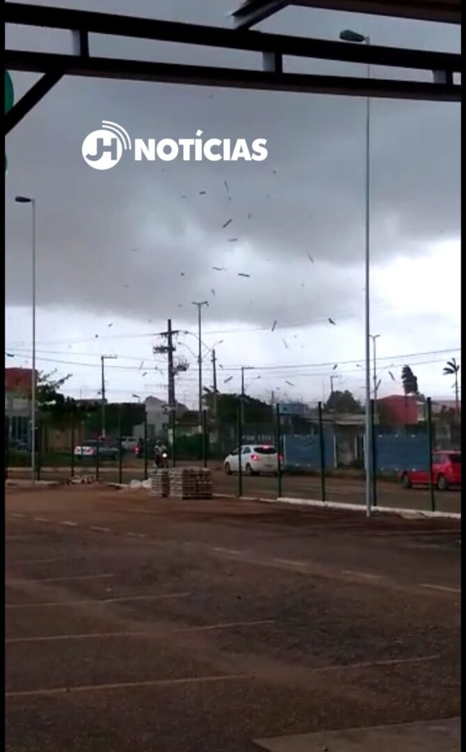 INCRÍVEL – Casas e comércios são destelhados durante temporal em Porto Velho – VÍDEO