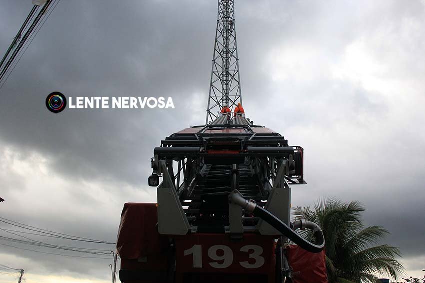 Jovem de 18 anos ameaçou se jogar de torre após término de namoro – VEJA FOTOS