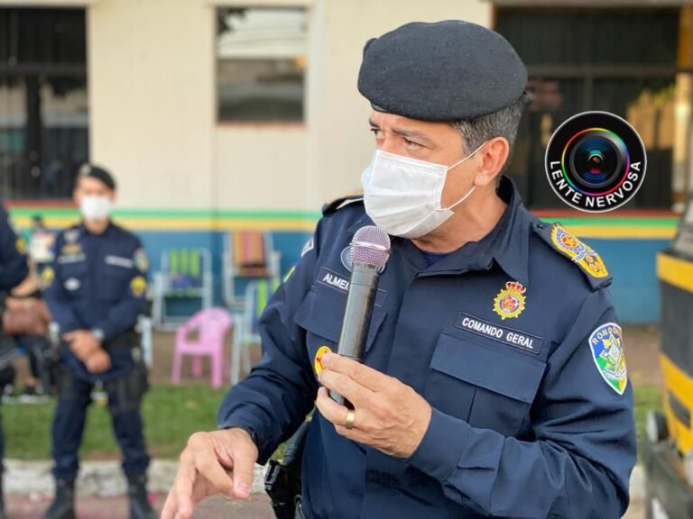 Comando da Polícia Militar emite nota de esclarecimento destacando ação de policiais que apreenderam arma com suspeitos