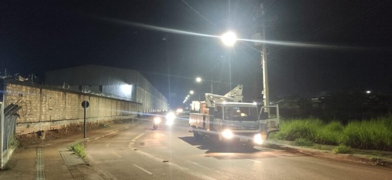 Emdur revitaliza iluminação pública no Morar Melhor através de pedido do vereador Edimilson Dourado