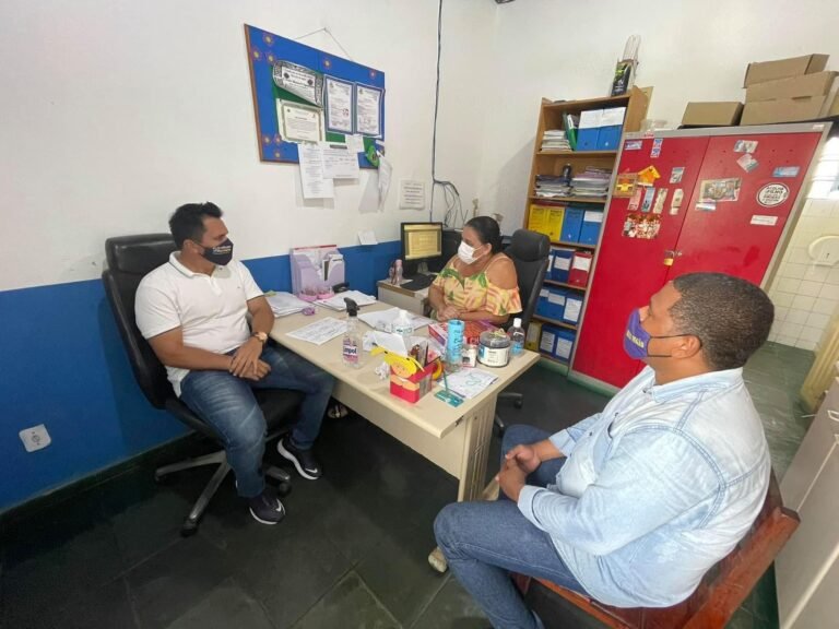 Vereador Edimilson Dourado garante benfeitorias à Escola Manoel Aparício
