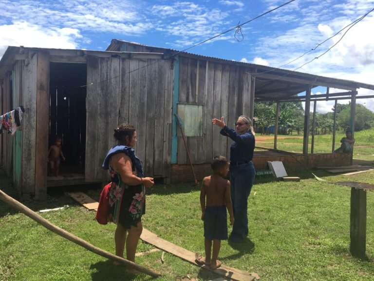 Márcia Socorristas Animais retorna a comunidade de Brasileira para acompanhar o projeto salta-z