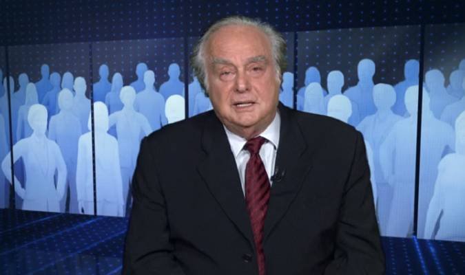 Após sofrer AVC, Arnaldo Jabor está internado no Sírio-Libanês, em SP