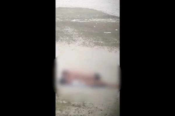 SEM NOÇÃO - Casal é flagrado fazendo sexo na Praia do Forte 1 SEM NOÇÃO - Casal é flagrado fazendo sexo na Praia do Forte
