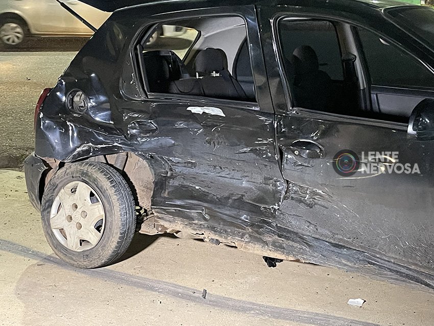 Bebê de um ano é projetado para fora de carro após pai bêbado invadir preferencial e causar acidente