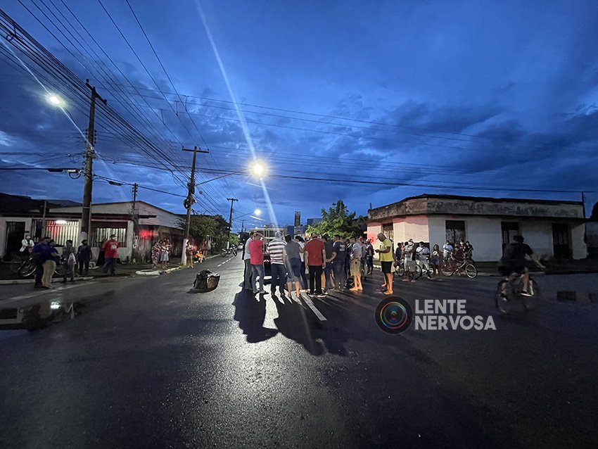 VEJA O VÍDEO: Motoboy bateu com a cabeça em roda de carro em acidente fatal na Avenida Calama