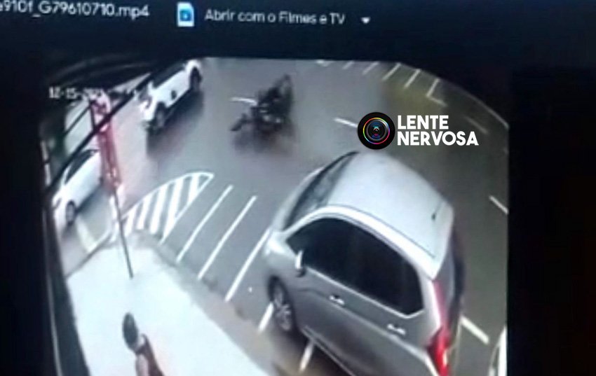VEJA O VÍDEO: Motoboy bateu com a cabeça em roda de carro em acidente fatal na Avenida Calama