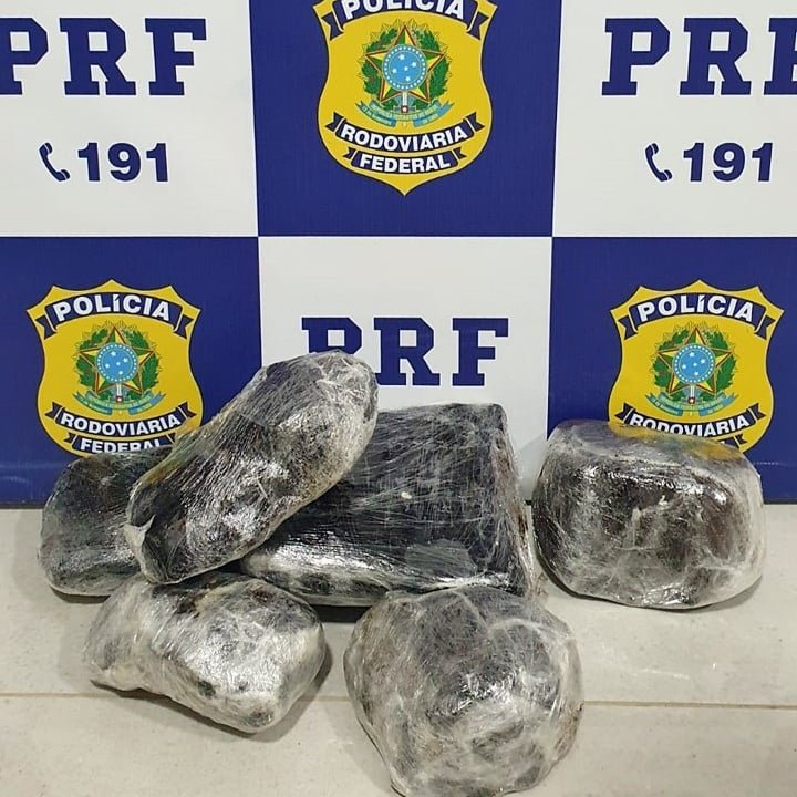 Mula do tráfico que saiu de Porto Velho e levava droga para o RS é presa em Ji-Paraná 2 Mula do tráfico que saiu de Porto Velho e levava droga para o RS é presa em Ji-Paraná