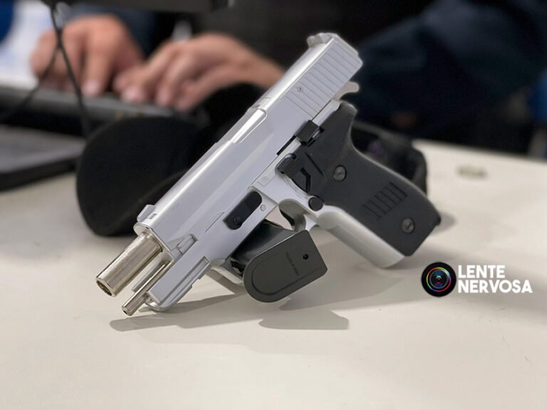 Bandido rouba celular usando arma de brinquedo e é preso por policial militar de folga
