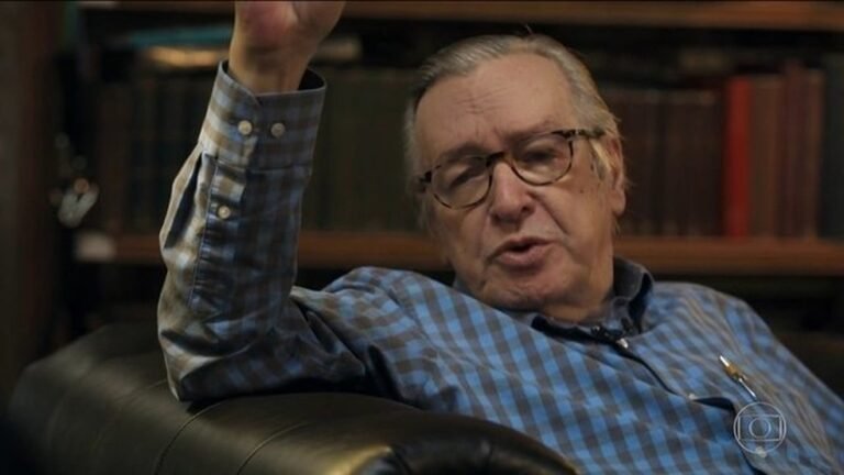 Morre escritor e influenciador bolsonarista Olavo de Carvalho após ser diagnosticado com Covid-19