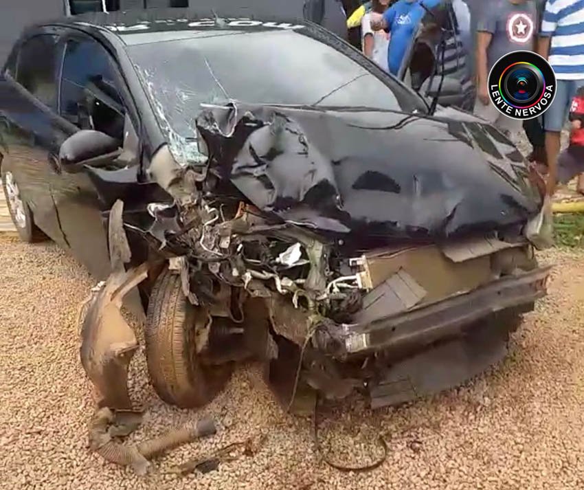 Motorista é preso após causar acidentes e ser espancado por populares; VÍDEO 4 Motorista é preso após causar acidentes e ser espancado por populares; VÍDEO