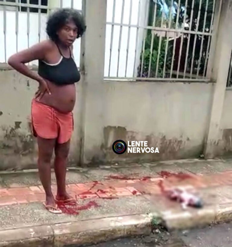 IMAGENS FORTES – Mulher em situação de rua dá à luz e bebê fica jogado em calçada em frente à maternidade – VÍDEO