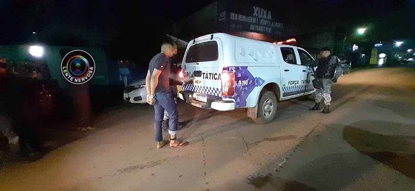 Força Tática prende foragido flagrado com carro de luxo clonado