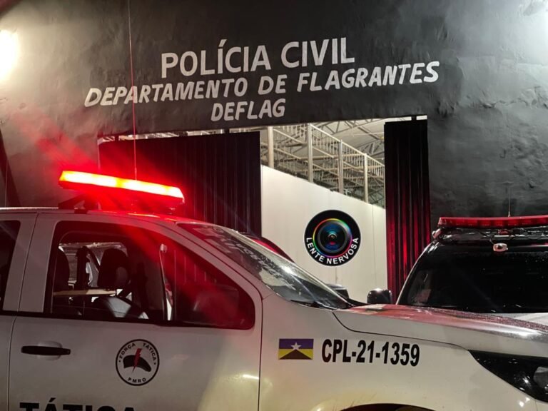 Criança de dois anos pede comida a desconhecido e polícia encontra a mãe embriagada