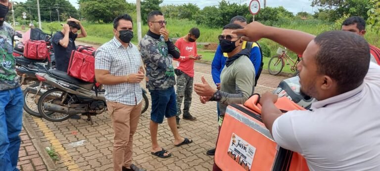 Vereador Edimilson Dourado intercede e resolve problemas de motoboys no shopping