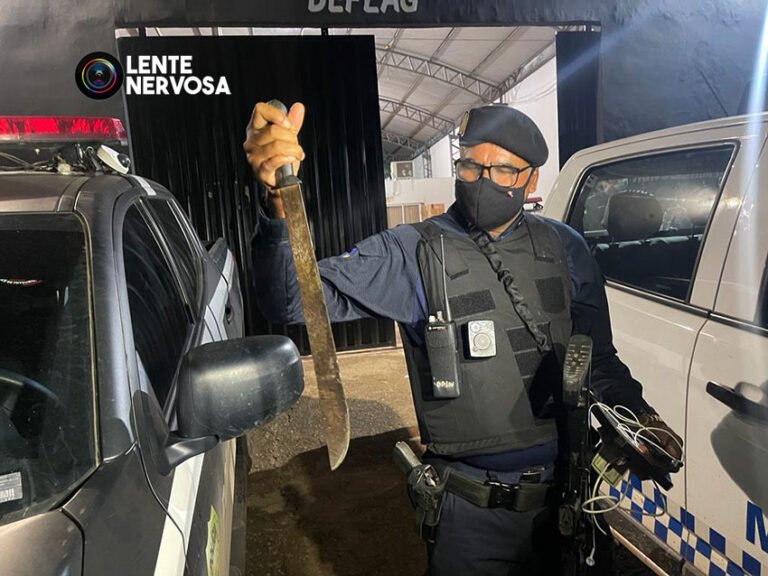 Idoso armado com facão é preso após tentar matar coronel da PM